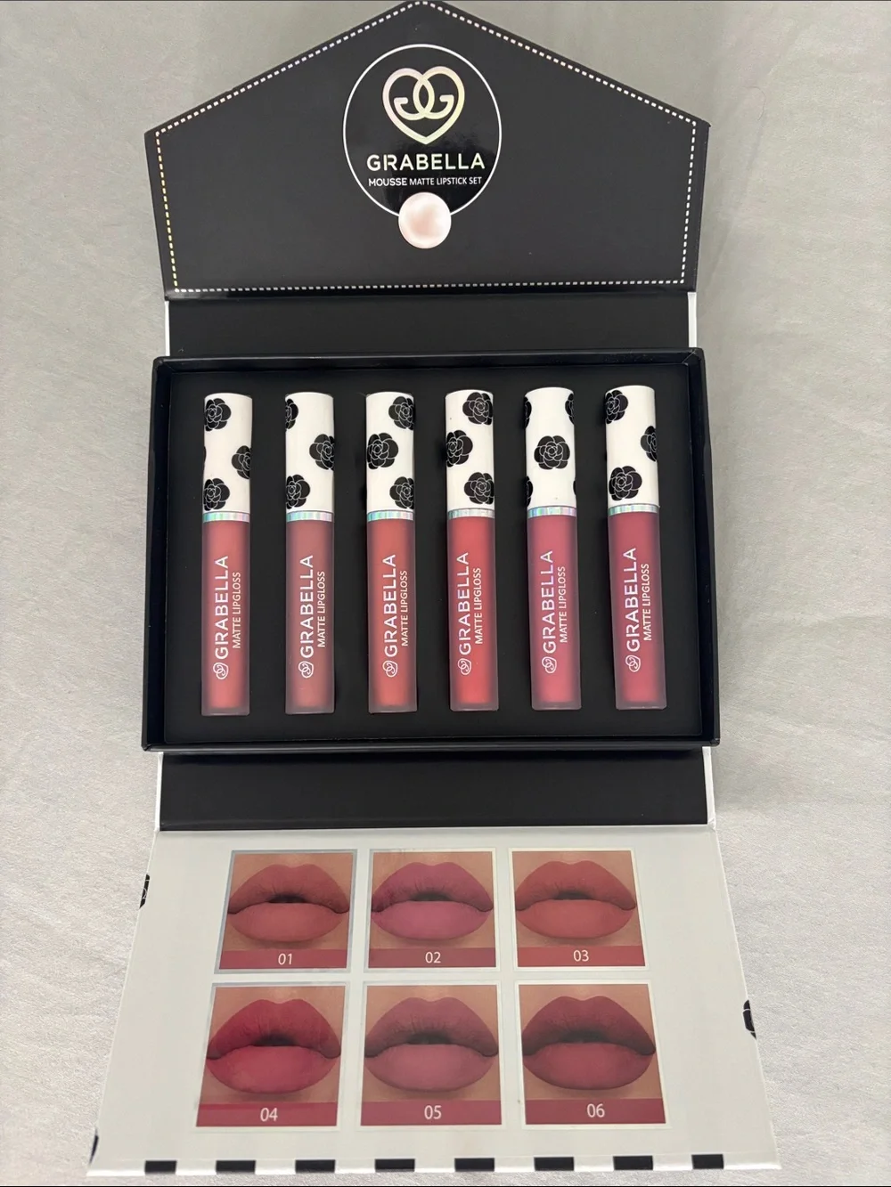 Girabella Mousse Matte Lipstick Set - Pink and Red shades